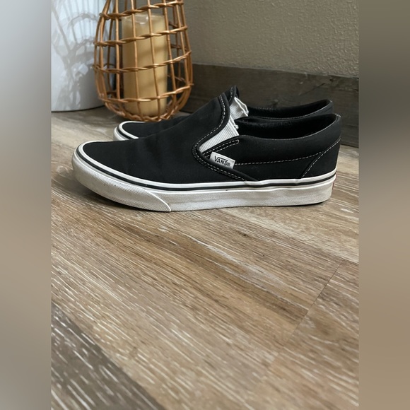 Black slip on vans - Picture 2 of 6